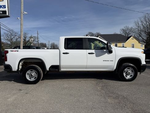 Used 2024 Chevrolet Silverado 2500 W/T image 15