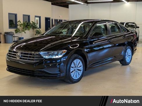 Used 2019 Volkswagen Jetta FWD image 1