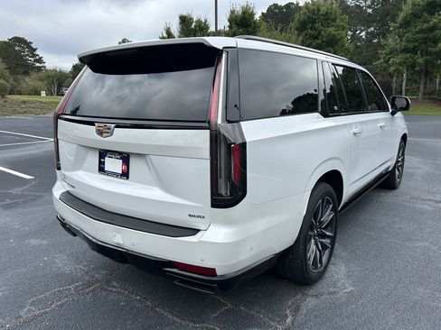 Used 2023 Cadillac Escalade ESV Sport Platinum image 26