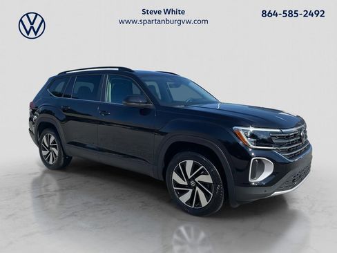 New 2026 Volkswagen Atlas SE FWD image 1