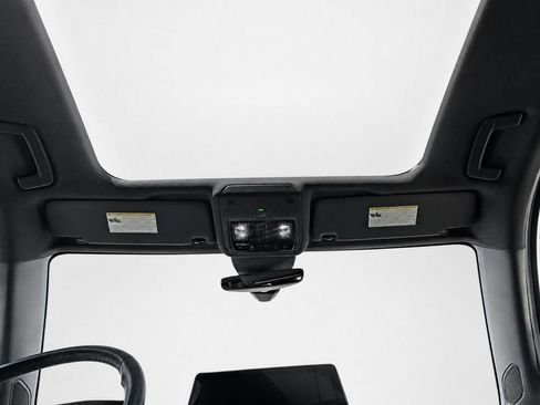 Certified 2023 Volkswagen ID.4 Pro S AWD/4WD image 31