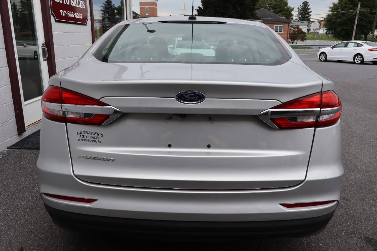 Used 2019 Ford Fusion S FWD image 3