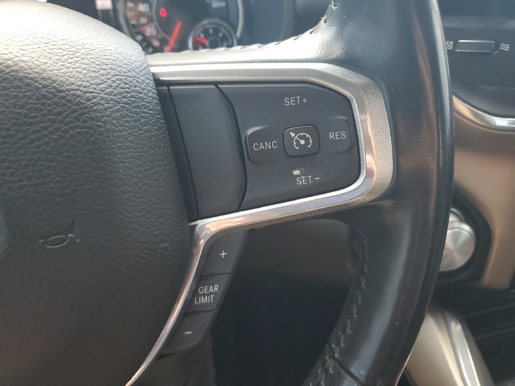 Used 2022 RAM 1500 Laramie AWD/4WD image 19