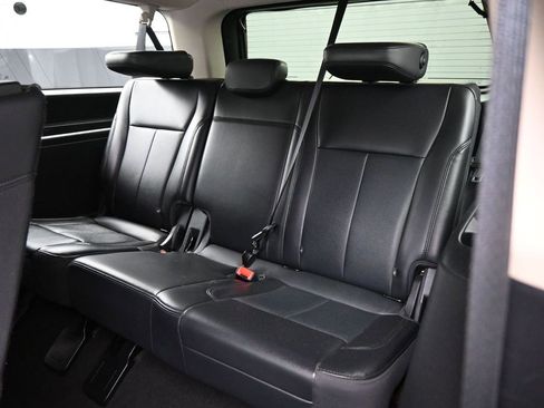 Certified 2024 Ford Expedition Max XLT image 22