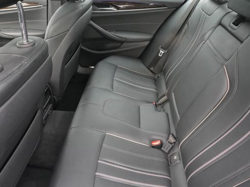 Used 2020 BMW 530i w/ Convenience Package RWD image 33