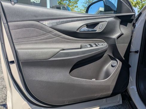 New 2026 Buick Envista Sport Touring w/ Studio Series image 21