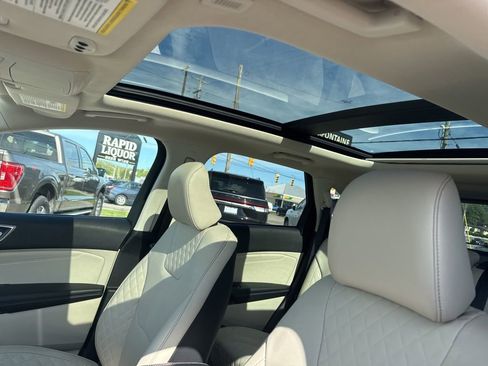 Used 2024 Ford Edge Titanium w/ Equipment Group 301A AWD/4WD image 10