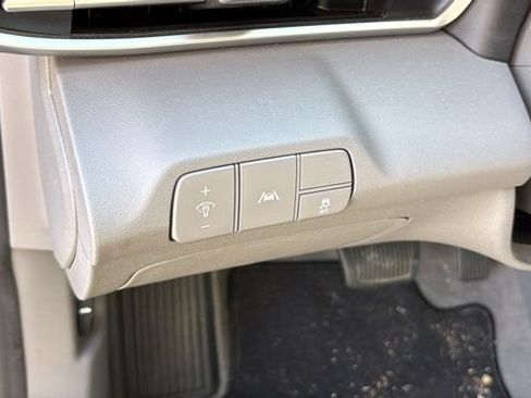 Used 2021 Hyundai Elantra SEL FWD image 10