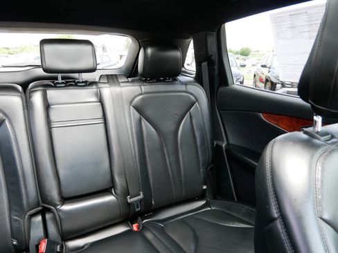 Used 2020 Lincoln Nautilus Reserve w/ Cargo Utility Package AWD/4WD image 14