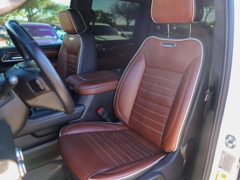 Used 2024 GMC Sierra 2500 Denali Ultimate w/ Max Trailering Package image 10