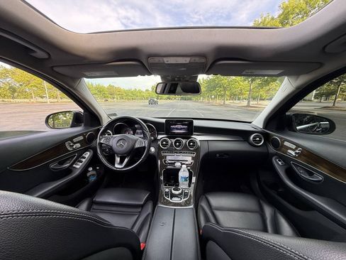 Used 2017 Mercedes-Benz C 300 4MATIC Sedan image 13