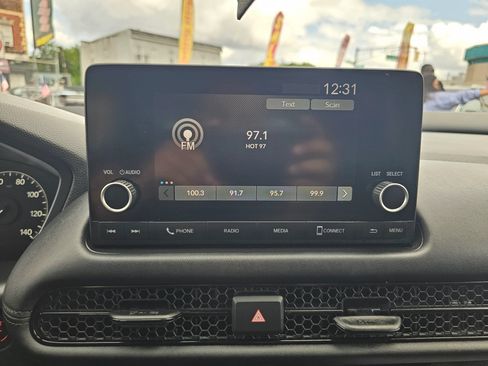 Used 2023 Honda HR-V LX image 20