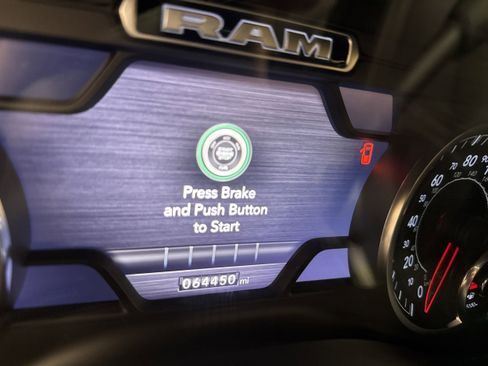 Used 2020 RAM 2500 Laramie image 39