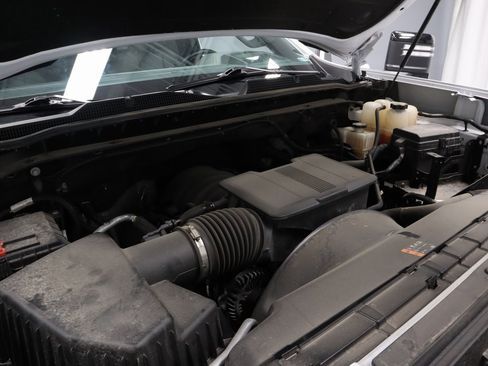 Used 2024 Chevrolet Silverado 2500 ZR2 w/ Technology Package image 16