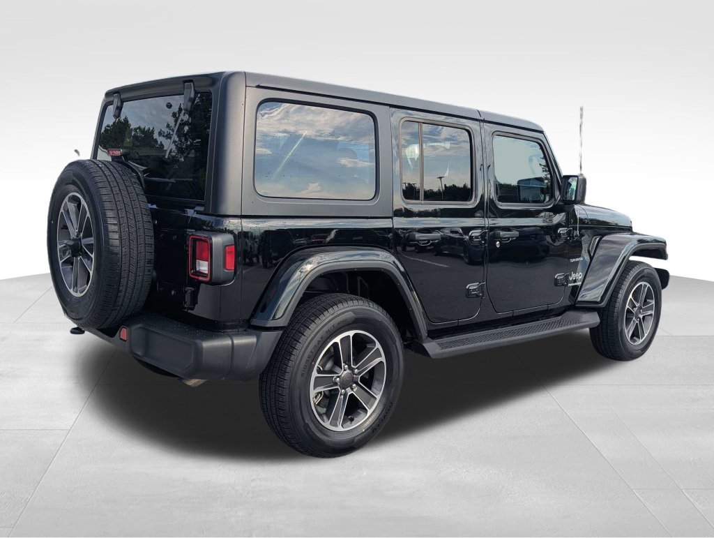Used 2023 Jeep Wrangler Unlimited Sahara w/ Cold Weather Group AWD/4WD image 4