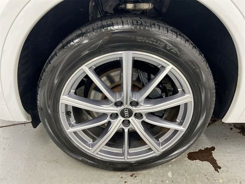 Used 2022 Audi SQ5 Premium Plus w/ Premium Plus Package image 26