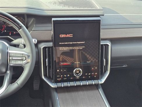 New 2026 GMC Acadia Denali image 15