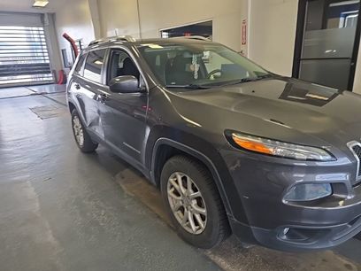 Used 2016 Jeep Cherokee Latitude w/ Comfort & Sound Group