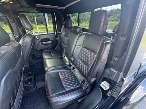 Used 2021 Jeep Gladiator Rubicon AWD/4WD image 15