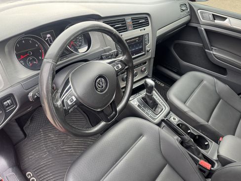 Used 2016 Volkswagen Golf SE w/ Lighting Package image 13