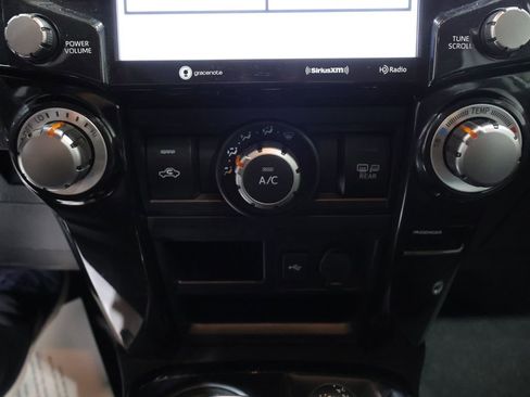 Used 2023 Toyota 4Runner TRD Off-Road Premium w/ Moonroof Package image 32