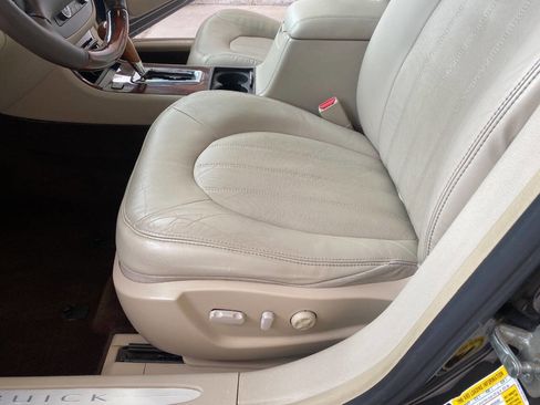 Used 2008 Buick Lucerne CXL w/ Ultra Confidence Package FWD image 24