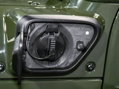 Used 2023 Jeep Wrangler Unlimited Rubicon 4xe w/ Cold Weather Group image 90