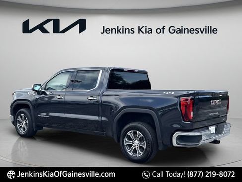 Used 2025 GMC Sierra 1500 SLT AWD/4WD image 6