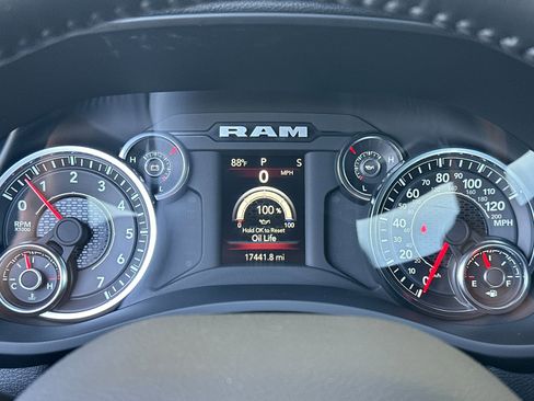 Used 2024 RAM 2500 Big Horn w/ Bed Utility Group image 23