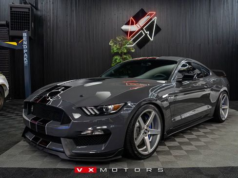 Used 2018 Ford Mustang Shelby GT350 w/ Electronics Package RWD image 1