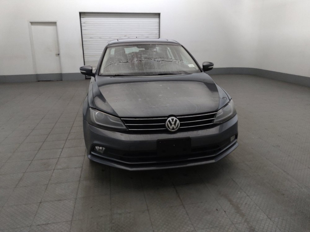 Used 2017 Volkswagen Jetta SEL FWD image 14