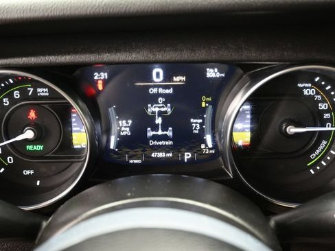 Used 2022 Jeep Wrangler Unlimited Sahara w/ Cold Weather Group AWD/4WD image 11
