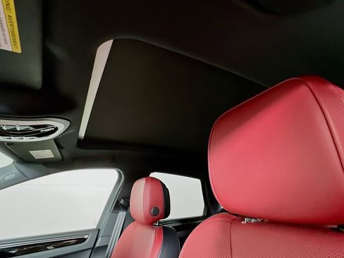 New 2026 Porsche Macan image 14