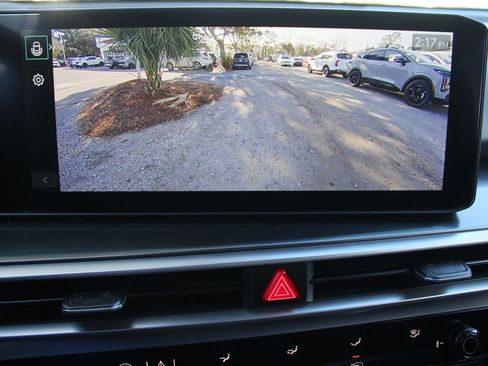 New 2026 Kia Sorento LX FWD image 46