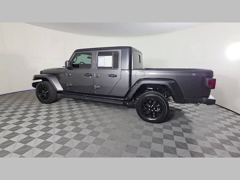 Used 2022 Jeep Gladiator Sport AWD/4WD image 46