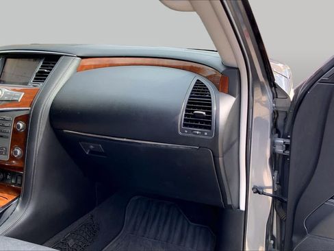 Used 2019 INFINITI QX80 Luxe w/ All-Season Package AWD/4WD image 18