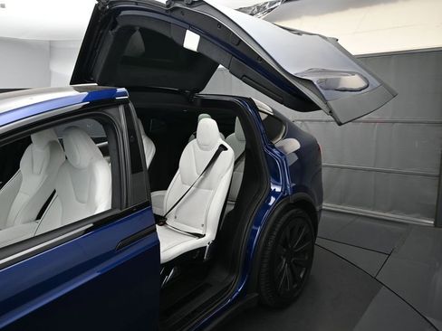 Used 2023 Tesla Model X Plaid AWD/4WD image 29