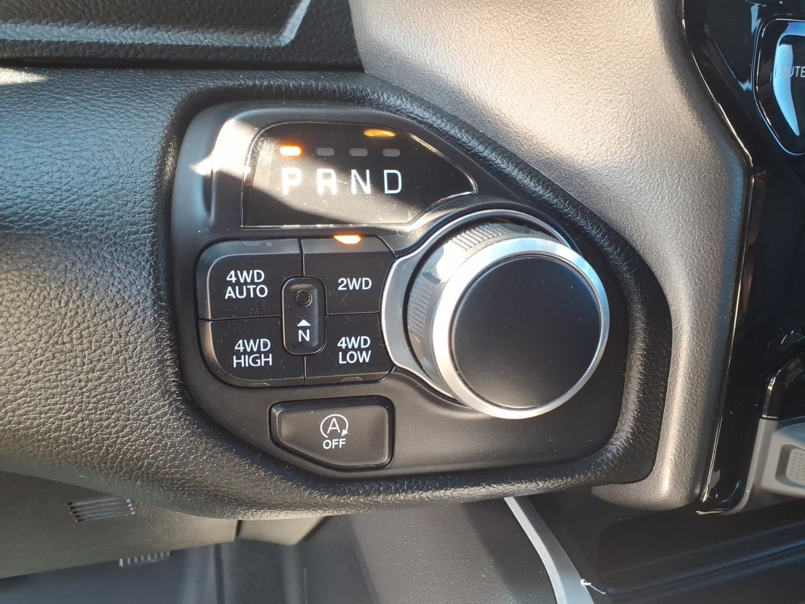 Used 2020 RAM 1500 Big Horn AWD/4WD image 23