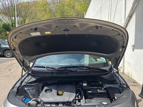 Used 2025 Kia Soul LX w/ LX Technology Package FWD image 30