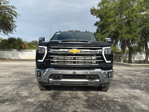 New 2026 Chevrolet Silverado 3500 LTZ w/ LTZ Convenience Package AWD/4WD image 14