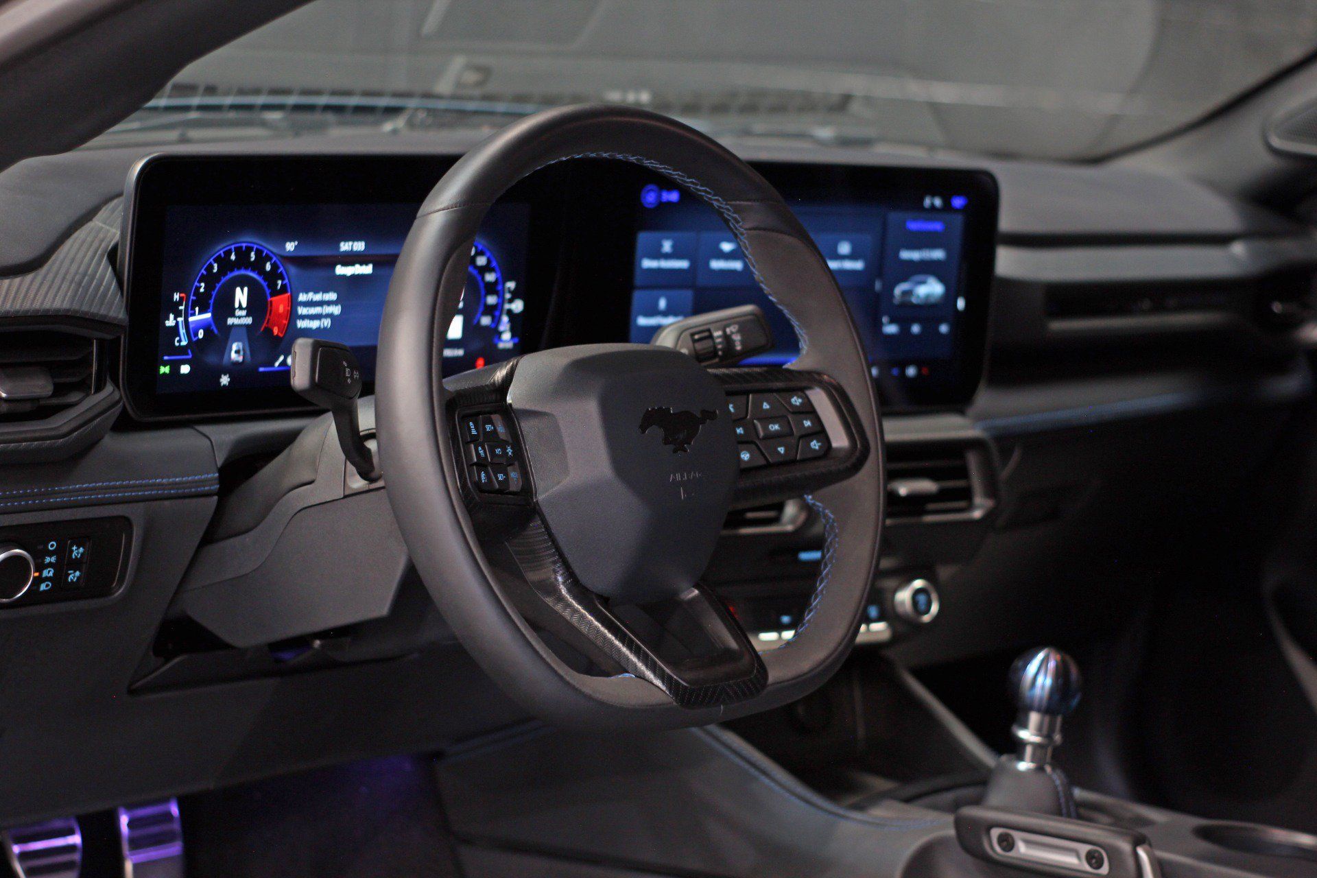 Used 2025 Ford Mustang Dark Horse RWD image 45