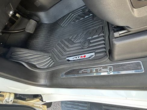 Used 2020 GMC Sierra 2500 AT4 w/ AT4 Premium Package image 11