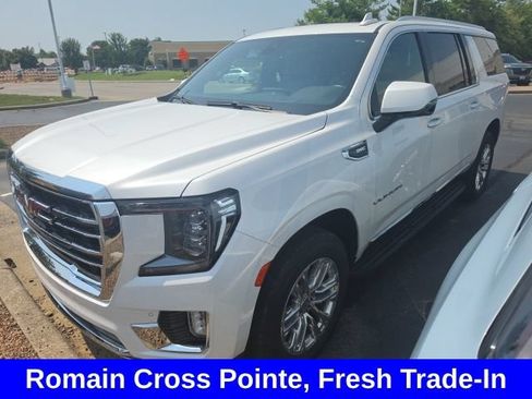 Used 2022 GMC Yukon XL SLT w/ SLT Luxury Package AWD/4WD image 1