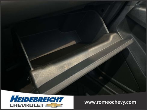 Certified 2022 Chevrolet Equinox RS w/ LPO, Floor Liner Package image 30