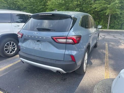 Used 2024 Ford Escape Active w/ Cold Weather Package FWD image 9