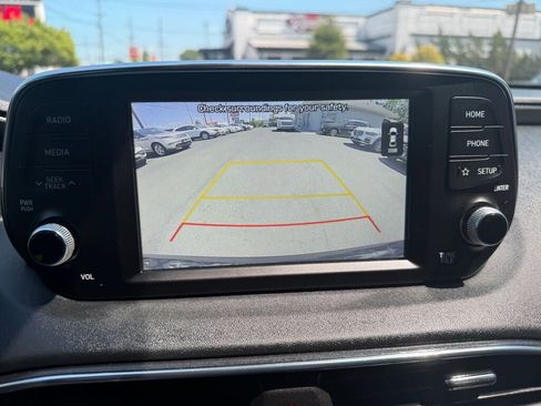 Used 2019 Hyundai Santa Fe Limited FWD image 18