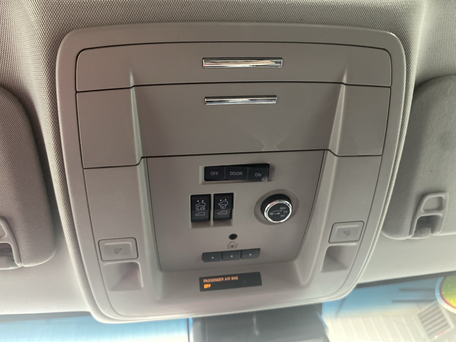 Used 2018 Chevrolet Suburban LT AWD/4WD image 22