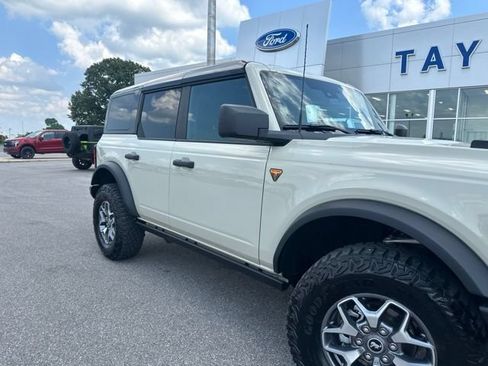 Used 2025 Ford Bronco Badlands AWD/4WD image 7