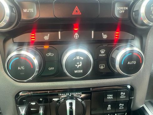 Used 2022 RAM 1500 Big Horn AWD/4WD image 30