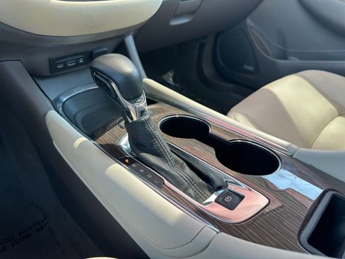 Used 2024 Chevrolet Malibu LT image 41